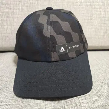 시착만 한 상품 아디다스 adidas 마리메꼬 marimekko 캡