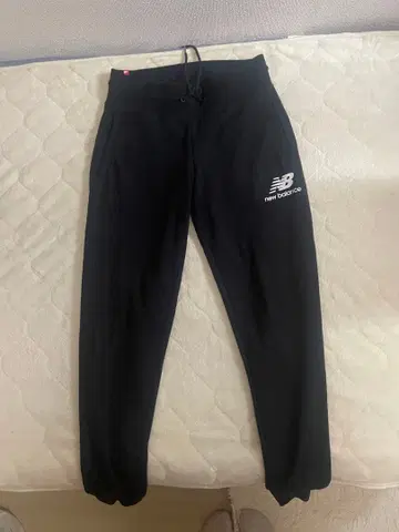 new balance 스웨트 팬츠 M 블랙