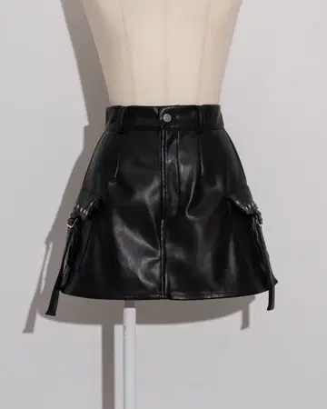 pium 피 스터드 포켓 카고 미니 치마바지