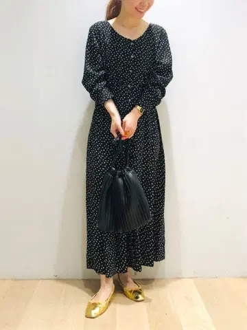 시착만 한 상품 어반 리서치 긴팔 도트 무늬 긴팔 롱 원피스