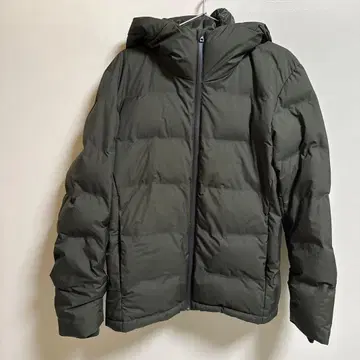 UNIQLO 심리스 다운 후드티 올리브 남성용 M 사이즈