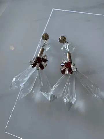엘레강트한 크리스탈 귀걸이