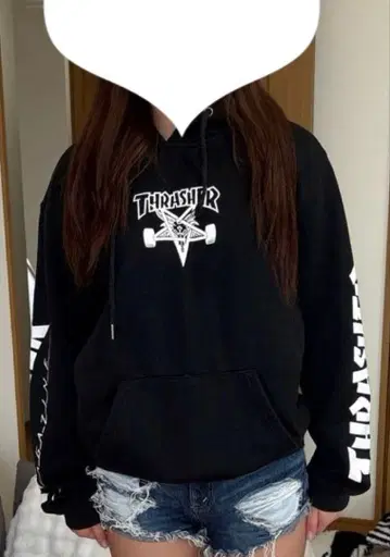 THRASHER 블랙 후드 부착 후드티
