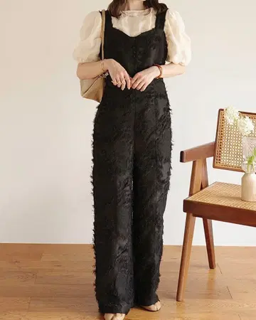 nugu aimey 헤어리 하트 라인 점프 수트 살로펫