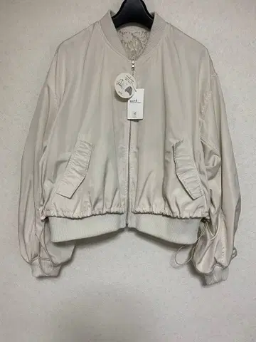 어스 뮤직&에코로 리버서블 MA-1 택 포함 새상품