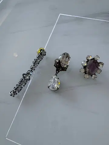 엘레강트한 크리스탈 귀걸이 (한쪽 귀용)