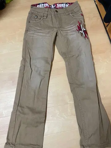 GOTCHA 베이지 스트레이트 팬츠