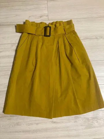 무릎 기장 코쿤 타이트 스커트 벨트 포함