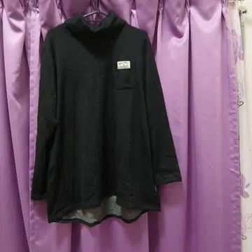 드럭 스토어즈 블랙 터틀넥 긴팔 튜닉