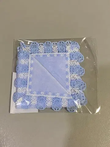 [미개봉 새상품] 긴자와 레이스 타월 손수건 도라에몽 라이트 블루