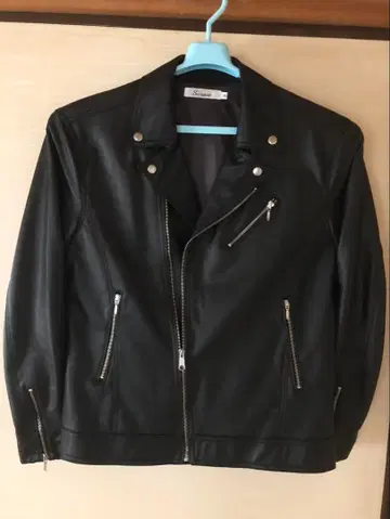 페이크 가죽 자켓