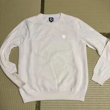 FJ 화이트 스트라이프 크루넥 스웨터
