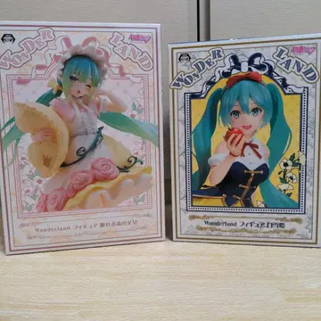 하츠네 미쿠 피규어 Wonderland 디즈니 프린세스 2개 세트