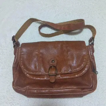 레트로 브라운 가죽 숄더백