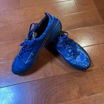 미즈노 알파 축구화 스파이크