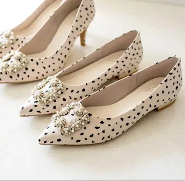 Launa lea 라우나레아 펌프스 스틸레토