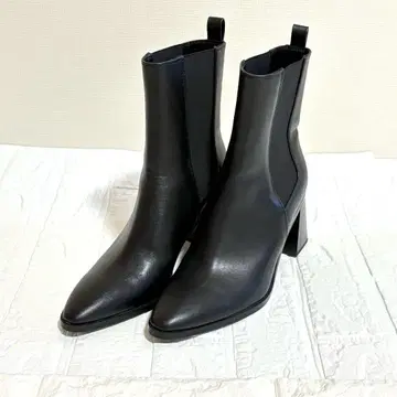새상품급 ZARA 사이드 고어 부츠 블랙 힐 24.5cm