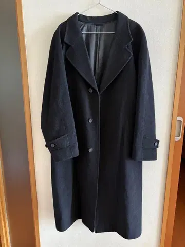 BEAU GESTE 블랙 체스터 코트