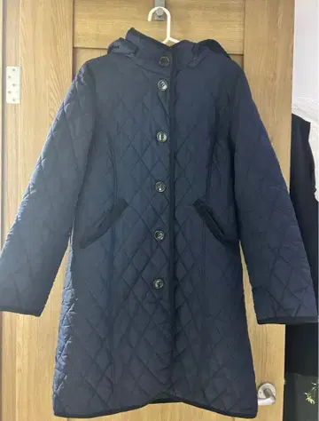 가격 인하 중 빔즈 하트 코트 퀼팅 후드 탈부착 가능 2way 네이비