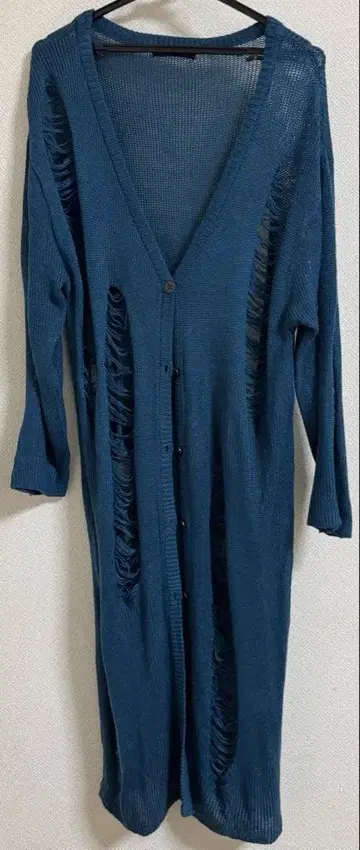 아르곤킨 데미지 롱 니트 가디건 블루