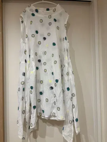 센소유니코 지우 원피스 도트