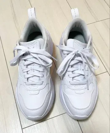 푸마 시리아 웨지 스니커즈