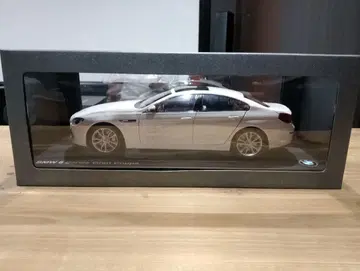 1/18 BMW 6시리즈 그란쿠페 딜러 정품 미니카 화이트