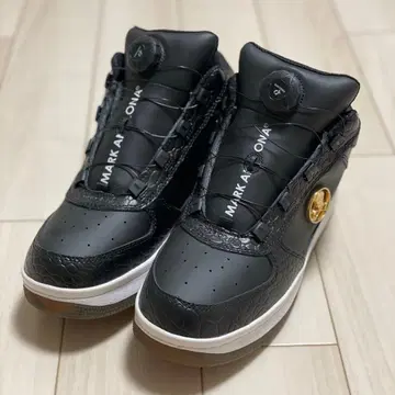 미사용 새상품 마크앤로나 MARK & LONA 골프화 크로커다일