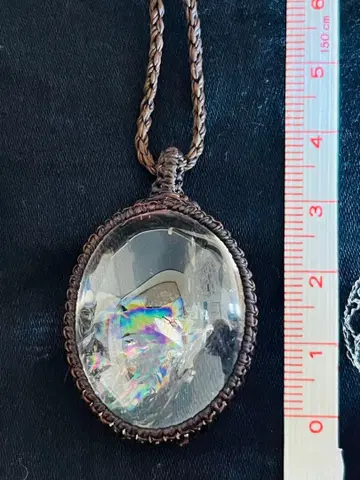 아이리스 쿼츠 마크라메 펜던트