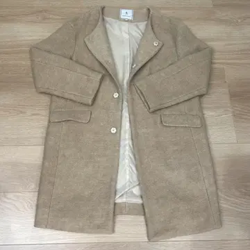 로페피크닉 노카라 코트 사이즈 38