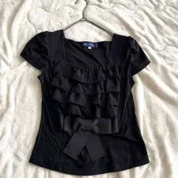 M's Gracy 블랙 프릴 반팔 상의 38