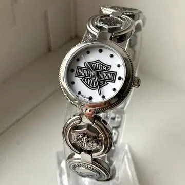 [ 초레어 ] 할리데이비슨 팔찌 워치 로고 각인 손목시계 화이트