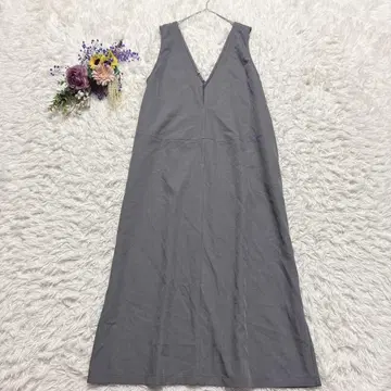 새상품급*러그 아웃 V넥 오버롤 스커트 슬리브리스 롱 원피스