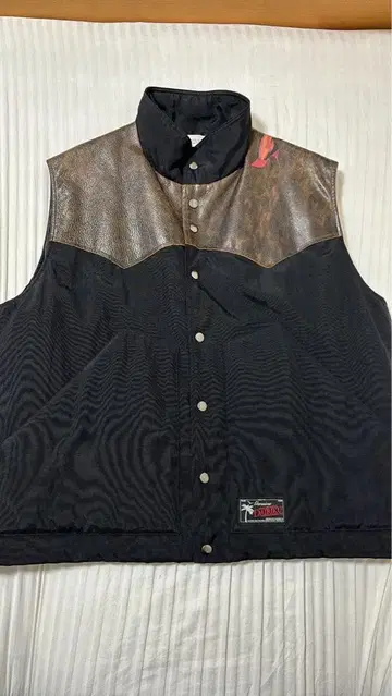 DAIRIKU 'Pinup Girl' Batting Nylon Vest