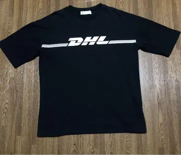 DHL 기업 T셔츠 Y2K