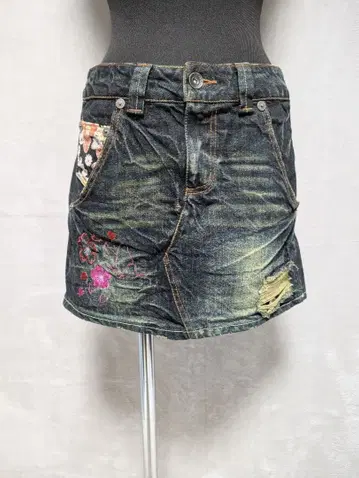 미야비유이 데님 미니 스커트 데미지 가공 자수