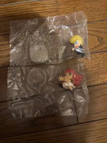 골드 컬러 갓슈 티오 테드 2체 세트