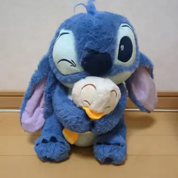 스티치 봉제 인형