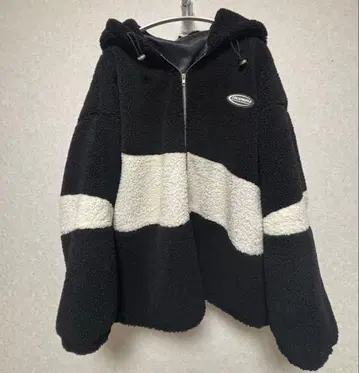 흑백 보아 자켓