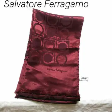 살바토레 페라가모 간치니 올 로고 무늬 대형 스카프 150 x 46cm