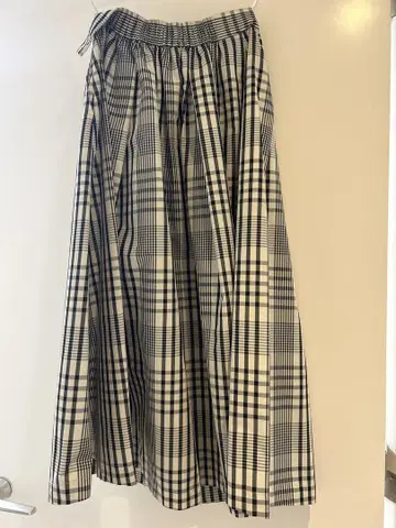 [ 새상품급 ] PLST 체크 무늬 플레어 스커트 S