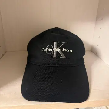 캘빈 클라인 진스 블랙 캡 가격 인하 가능