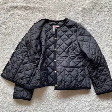 새상품급 Traditional Weatherwear 퀼팅 자켓 별주