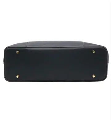 블랙 비즈니스 백 내 포켓 부착