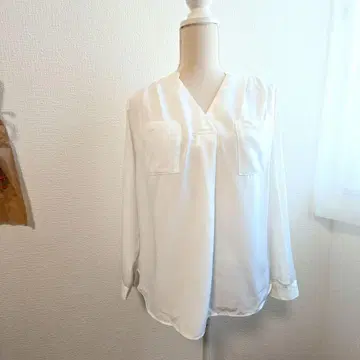 새상품급 GLACIER 그라시아 긴팔 스키퍼 블라우스 화이트 L 허니즈