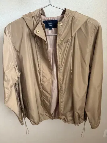 SHIPS 후드 부착 베이지 블루종