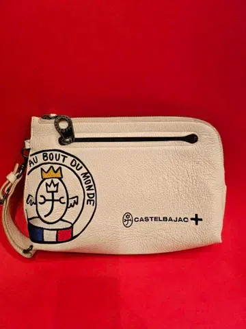 CASTELBAJAC AU BOUT DU MONDE 클러치백