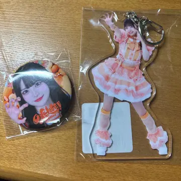 작은 곰 마무 아크릴 키링과 캔 배지 세트