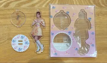 =LOVE 오바 하나나 6주년 의상 아크릴 스탠드