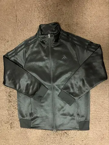 택 포함 미사용품 아디다스 저지